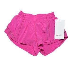Lululemon Hotty Hot Low-Rise Short 2.5" Sonic Pink Size 2